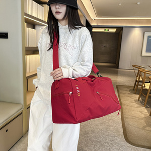 YH1034 Gym Bag Large Capacity Women's Sports Travel Bag Red Solid Color Outdoor Fitness Duffel Bag With Soft Handle - Product Image 1