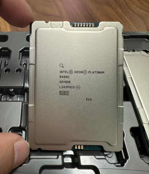 Intel Xeon Platinum 8488C CPU, 48 Cores, 96 Threads, 2.4GHz