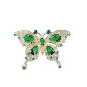 5.7cm Golden Crystal Butterfly Broche Esmeralda Rhinestone Mulheres Meninas Corsage Badges Garment Jóias Ornamentos Presentes de Casamento - Product Image 5