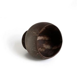 Bols en noix de coco naturels polis avec cuillère en bois pour boisson, jus, lait, thé - Product Image 6