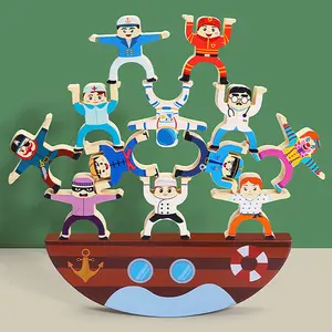 Детский деревянный пиратский корабль
