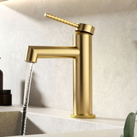 Robinet de lavabo de luxe en laiton brossé doré avec mitigeur chaud/froid, anti-éclaboussures et économiseur d'eau pour meuble de salle de bain de villa