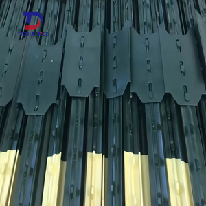 <span class=keywords><strong>Poteau</strong></span> de té en métal robuste fil barbelé <span class=keywords><strong>galvanisé</strong></span> poteaux de clôture 12 pieds 8 pieds 7 pieds 5 pieds 12 <span class=keywords><strong>poteau</strong></span> en T de 6 pieds avec lame - Product Image 3