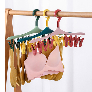 2024 dernière vente ménage sous-vêtements cintres 8 clips vêtements chaussettes étendoir clips cintre populaire cintre pour chaussettes - Product Image 1