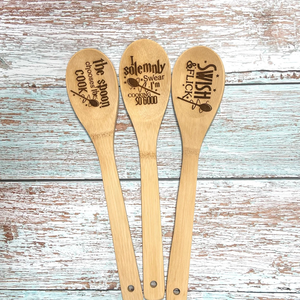 ملعقة محفورة بشعار مخصص أواني طبخ من الخيزران للمطبخ ملعقة طويلة المقبض - Product Image 5