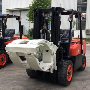Pince pour chariot élévateur pour rouleaux de papier ZJ22H-B9, plage d'ouverture de la pince : 490-1525 mm, capacité de levage de 1,5 tonne - Product Image 2