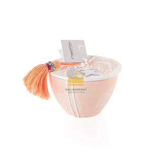 ตะกร้าเก็บของทรงกลมทันสมัย ทำด้วยมือจากวัสดุธรรมชาติ ผลิตในเวียดนาม ออกแบบมาเป็นพิเศษเพื่อเป็นมิตรกับสิ่งแวดล้อม เหมาะสำหรับเทศกาลรอมฎอน - Product Image 3