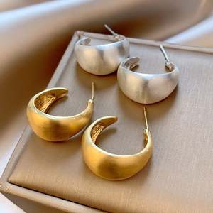 2025ใหม่ตุ้มหูเม็ดเดี่ยวสีฝ้าสไตล์ยุโรปอเมริกันย้อนยุคหรูหราเครื่องประดับแฟชั่นหรูหราเข้าชุดได้กับทุกชุด - Product Image 2