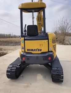 Mini-excavatrice Komatsu PC35MR d'occasion, excavatrice sur chenilles de 3,5 tonnes, pompe hydraulique, boîte de vitesses, godet pour la construction - Product Image 2