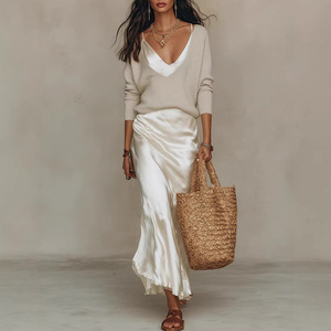 Ensemble robe deux pièces pour femmes, haut à manches courtes, robe en satin, tenue de travail élégante - Product Image 1