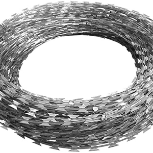Fil barbelé rasoir <span class=keywords><strong>Concertina</strong></span> galvanisé à chaud CBT65 BTO22 – Prix compétitif - Product Image 3