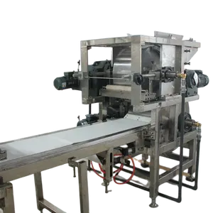 Otomatik Snickers şekillendirme makinesi fabrika fiyat tahıl/protein bar yapma makinesi