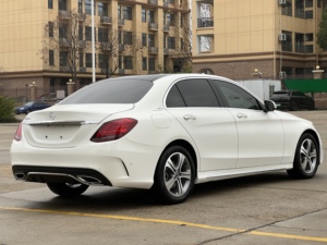Vente flash 2019 Mer-Benz Classe <span class=keywords><strong>C</strong></span> restylée <span class=keywords><strong>C</strong></span> 260 L Sport Transmission automatique Sièges en cuir <span class=keywords><strong>Prix</strong></span> bas Voiture d'<span class=keywords><strong>occasion</strong></span> de luxe - Product Image 4
