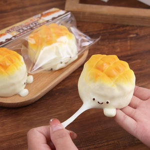 ของเล่นบีบสุดน่ารัก รูปขนมปัง บีบสนุก คืนรูปช้า บรรเทาความเครียด ของเล่นบีบป๊อปคอร์น ดินน้ำมัน TPE - Product Image 1