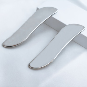 Planche de massage Gua Sha en acier inoxydable 304 en forme de S pour le soin de <span class=keywords><strong>la</strong></span> peau – Outil de <span class=keywords><strong>beauté</strong></span> professionnel - Product Image 6