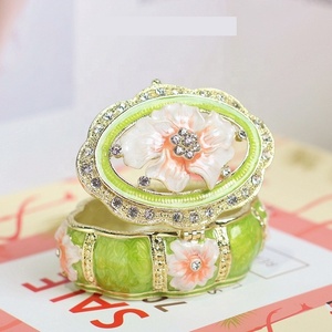 Bán buôn <span class=keywords><strong>2025</strong></span> mới sáng tạo ánh sáng sang trọng Kim Cương Hoa tráng men Hộp Đính cho trang trí nội thất - Product Image 4