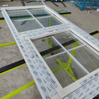 Ventana Abatible y Giratoria de Aluminio Premium con Tecnología Antihuracanes para Construcción Sostenible