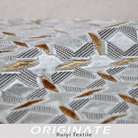 Housse de coussin de canapé lombaire de luxe beige doré en velours à coupe diamant géométrique, avec mémoire de forme, massage, fermeture éclair invisible et antibactérienne