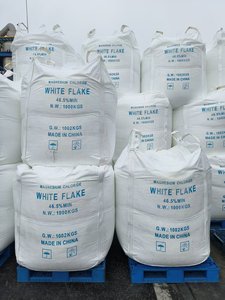 <span class=keywords><strong>Chlorure</strong></span> <span class=keywords><strong>de</strong></span> <span class=keywords><strong>magnésium</strong></span> <span class=keywords><strong>de</strong></span> qualité industrielle, en flocons blancs, à faible teneur en calcium (46%), haute pureté, pour la construction, la métallurgie <span class=keywords><strong>et</strong></span> les produits chimiques - Product Image 4