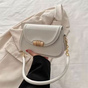 Nueva Bolsa Bandolera de Moda para Mujer en Cuero PU con Múltiples Opciones de Transporte para Viajes Diarios y de Larga Distancia - Product Image 6