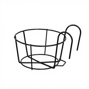 Macetas Modernas y Duraderas para Balcón Jason, Soporte Colgante para Flores, Reja de Hierro para Barandilla, Soporte de Pared para Plantas Verdes, Suculentas y Flores en Maceta - Product Image 3