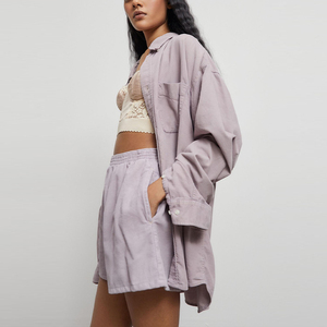 Logos personnalisés vente en gros femmes chemise en velours côtelé manches longues col rabattu bouton vers le bas coton <span class=keywords><strong>surchemise</strong></span> - Product Image 3