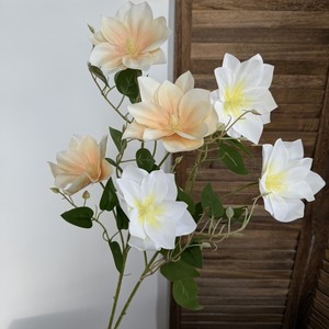 Fleurs artificielles de clematis Jinxi en soie pour décorations de mariage, maison et accessoires de photographie - Product Image 3