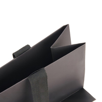 Sac portable en papier kraft biodégradable avec poignée en corde de coton, gaufrage, logo personnalisé, emballage de luxe