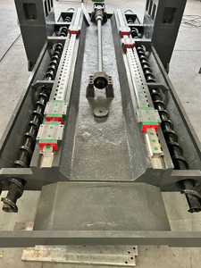 Centre d'usinage automatique de <span class=keywords><strong>portique</strong></span> CNC de haute précision 5 axes GMC2014 GMC2016 fraiseuse à métaux producteur de <span class=keywords><strong>portique</strong></span> fabriqué - Product Image 3