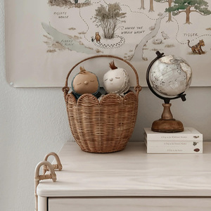 Cesta de almacenamiento de ratán con forma de tulipán y asa para uso infantil en exteriores - Product Image 2