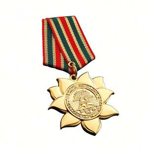 Diseño Gratuito de Insignias Metálicas Conmemorativas Personalizadas para Eventos Deportivos - Product Image 3