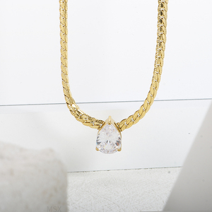 Collar de Cadena Cubana con Textura de Acero Inoxidable, Chapado en Oro Real de 18K, con Circonita Cúbica Transparente en Forma de Lágrima, Joyería Impermeable - Product Image 3