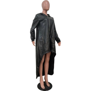 Abrigo tipo capa de moda para mujer, de PU engrosado, con capucha y cordón, corto por delante y largo por detrás - Product Image 5