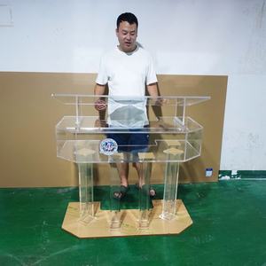 Leggio/Pulpito Grande Personalizzato in Acrilico per Chiesa - Product Image 3