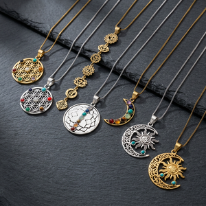 Pendentif Chakra en pierre sept pierres plaqué argent et pendentif de couleur or, grossiste 7 bijoux chakra inde - Product Image 1