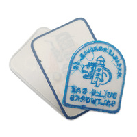 Patchs brodés rectangulaires exquis sur vêtements personnalisés