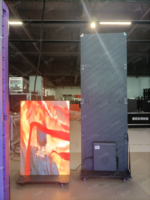 Pantalla LED para Póster, Reproductor Multimedia Inteligente, Alto Brillo, Legible Bajo la Luz Solar, Diseño Plegable para Exhibición en Tiendas Minoristas
