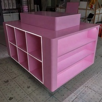 Vitrine Îlot pour Magasin avec Design Unique et Éclairage – Idéale pour Commerce et Supermarché