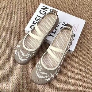 Vente en Gros de Chaussures Basses Décontractées Offre Spéciale pour Femmes - Product Image 3