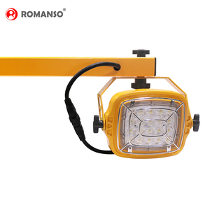 Lámparas LED Impermeables para Plataformas de Carga de 20W 30W 40W 50W con Brazo Articulado - Product Image 1