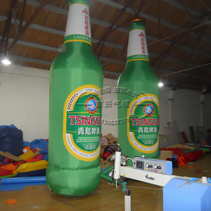 Modèle de bouteille gonflable Tsingtao Beer 6-8 pieds vert, impression numérique, résistant à l'eau, affichage publicitaire - Product Image 1