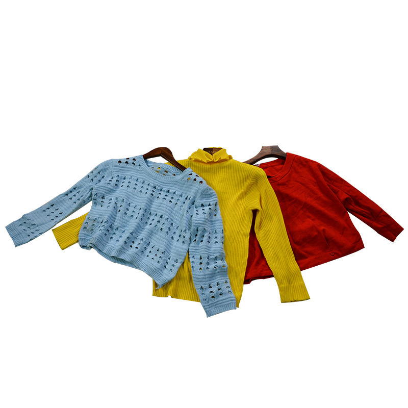 Low price sale women used clothes a variety of colors to choose casual comfortable second-hand sweater