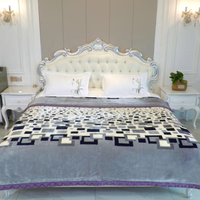 Benutzer definierte Queen-Size-Raschel Nerz Decke Weiche seidige Mikro faser Winter Wolle Bettdecke American Style Cartoon tragbare Betten
