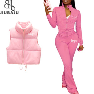 カスタムロゴ入りレディースカジュアル3点セット レディーストラックスーツ パファーベスト+ジップ付き長袖トップス+レギンス ストリート系スポーティーコーデ - Product Image 3