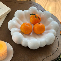 Assiette carrée en céramique noire et blanche en forme de nuage créatif de 6,3/9 pouces pour fruits, collations, desserts, pour mariage et usage domestique