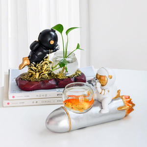 Astronaut Hydroponic Vase Creative Nordic Style Glass <strong>Fish</strong> Tank Ornament for Tabletop Home Decorations or <strong>Pot</strong> - Product Image 2