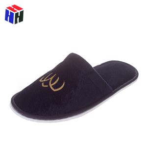 Pantofole da Hotel di Lusso Usa e Getta in Spugna Nera di Alta Qualità <span class=keywords><strong>con</strong></span> Logo Personalizzato per <span class=keywords><strong>Uomo</strong></span> e Donna - Product Image 3