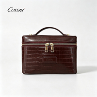 Sac de maquillage pour femmes Cossni, sac à main en cuir PU à motif crocodile de grande capacité, sac de toilette portable haut de gamme imperméable pour les voyages