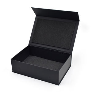 Boîte Cadeau Noire Magnétique sur Mesure en Carton Rigide avec Insert en Mousse, Finition Mate, Échantillon Gratuit pour Vêtement Boîte Pliante - Product Image 3