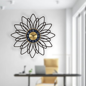 Grande horloge murale en métal en forme de <span class=keywords><strong>soleil</strong></span>, moderne et créative, pour la décoration du salon, vente en gros - Product Image 3